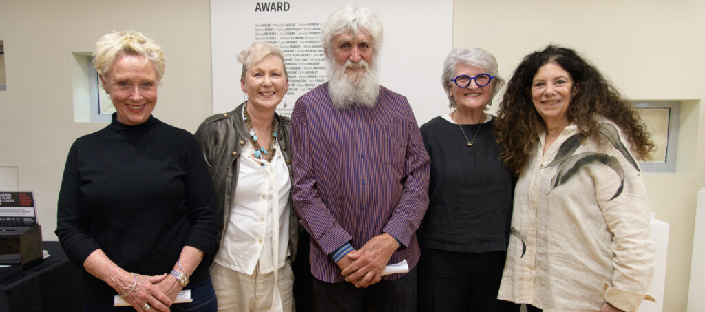 Garry Bish wins Clunes Ceramic Award